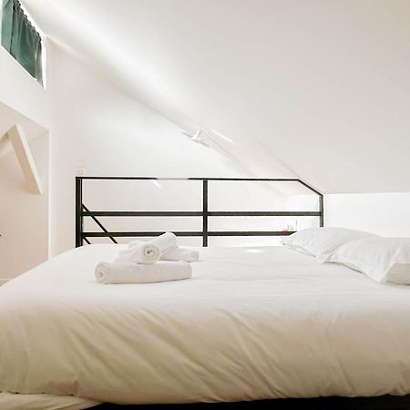 Rainbow, Rue Carnot Apartment Анси Екстериор снимка
