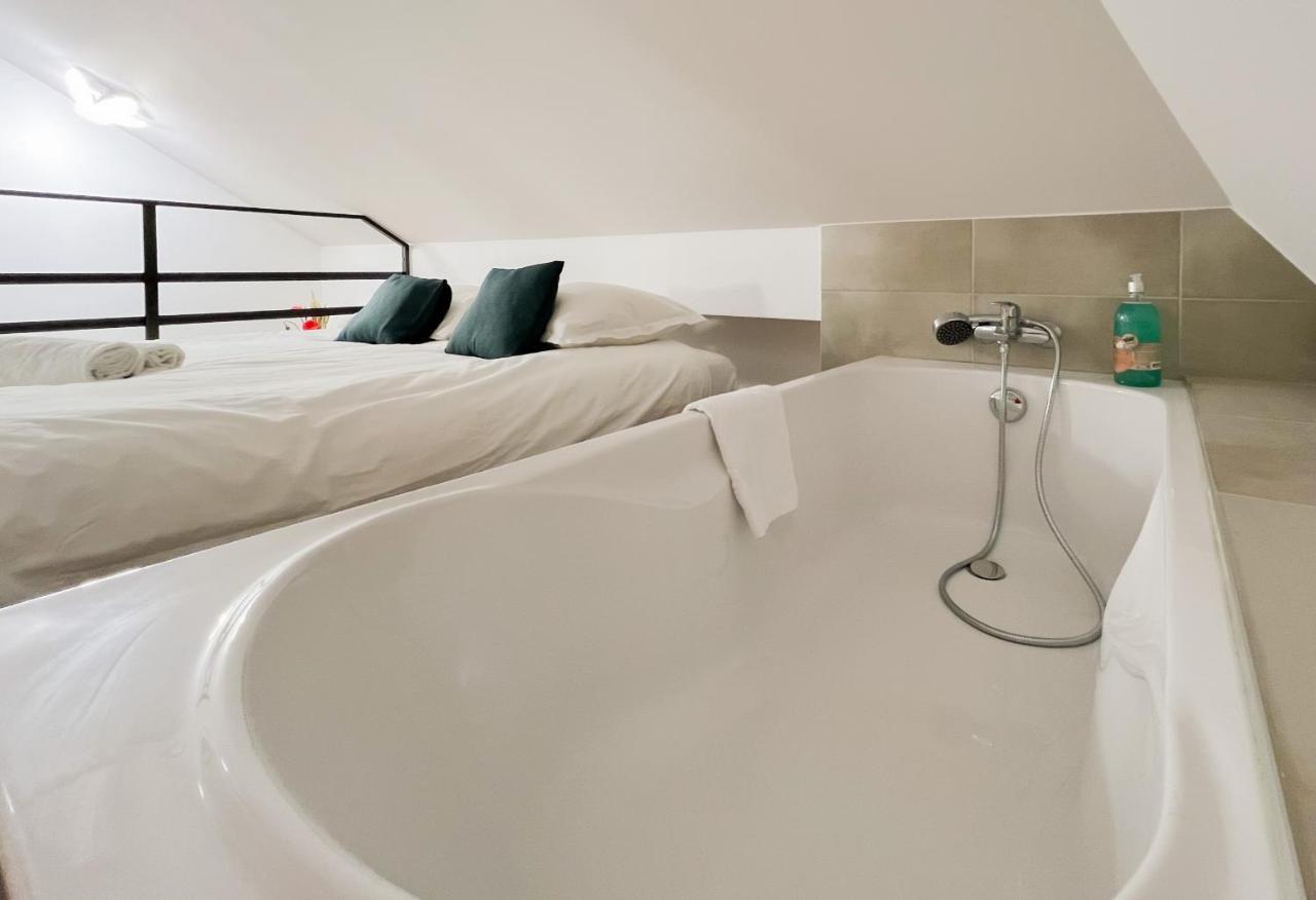 Rainbow, Rue Carnot Apartment Анси Екстериор снимка