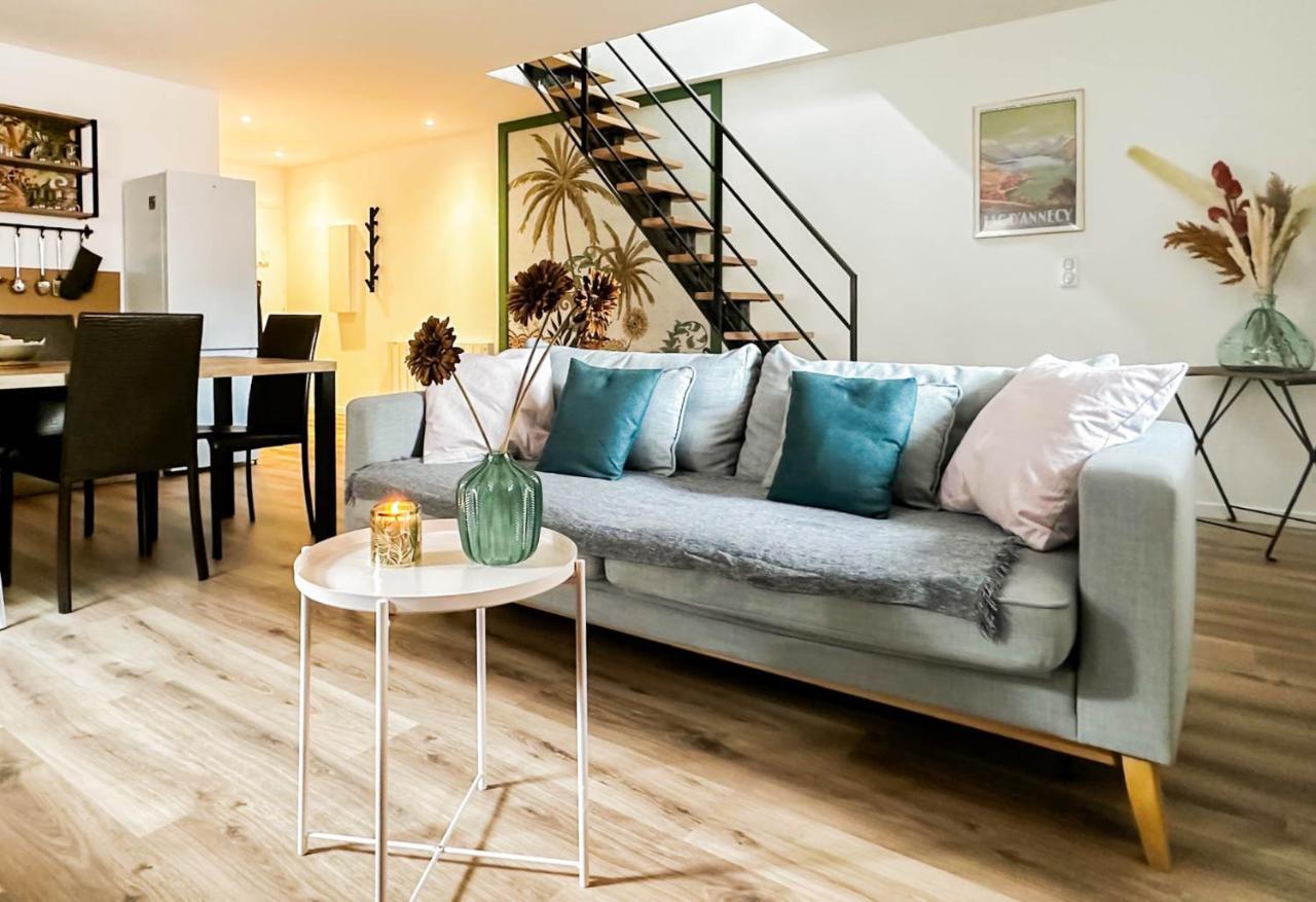 Rainbow, Rue Carnot Apartment Анси Екстериор снимка