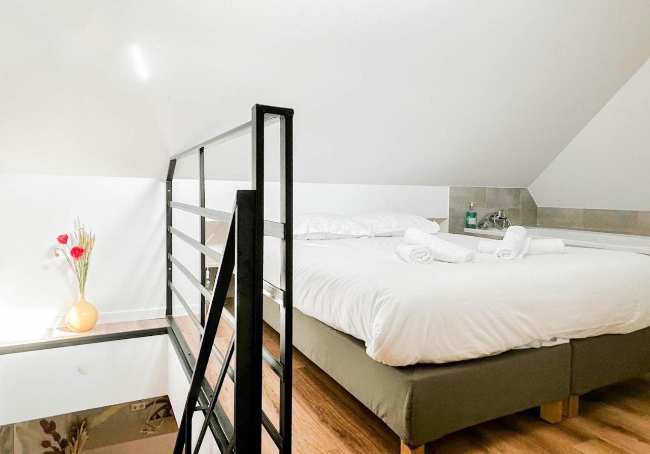 Rainbow, Rue Carnot Apartment Анси Екстериор снимка